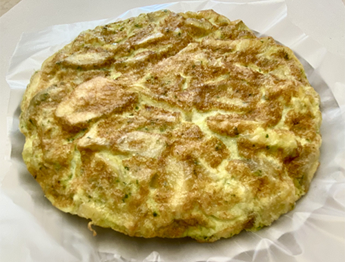 Plato para llevar de tortilla de papas